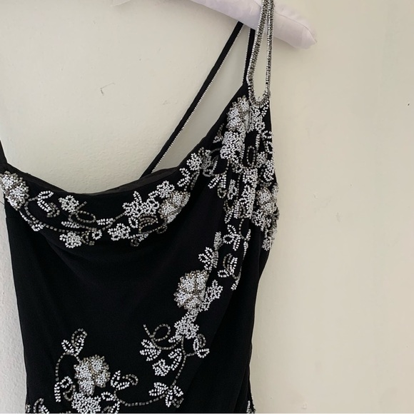 SOLD Stunning Vintage Y2K Asymmetrical Beaded Dress Cache Sz 6 - Picture 4 of 16